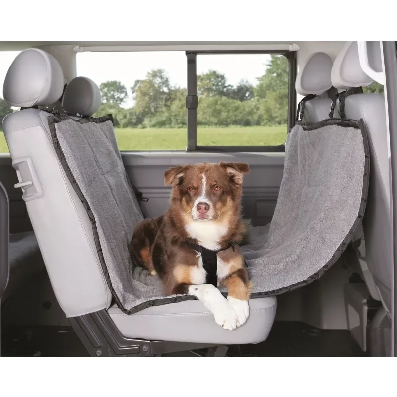 Trixie Protective Car Blanket Car Seat Cover kutyás ülésvédő autóba 1,45x1,6m (Trx1313) Expressz szállítás