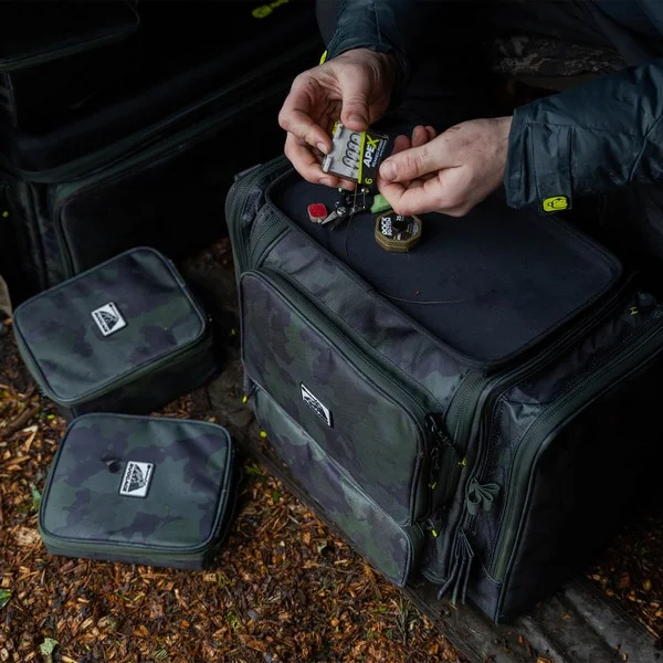 Azonnali szállítás RIDGEMONKEY RUGGAGE 40 LITRE RUCKSACK AND ACCESSORY CASE BUNDLE