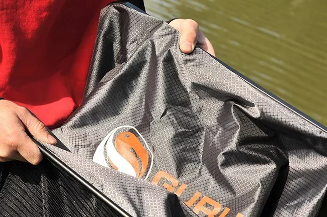 Gyors szállítás Guru Keepnets Haltartó